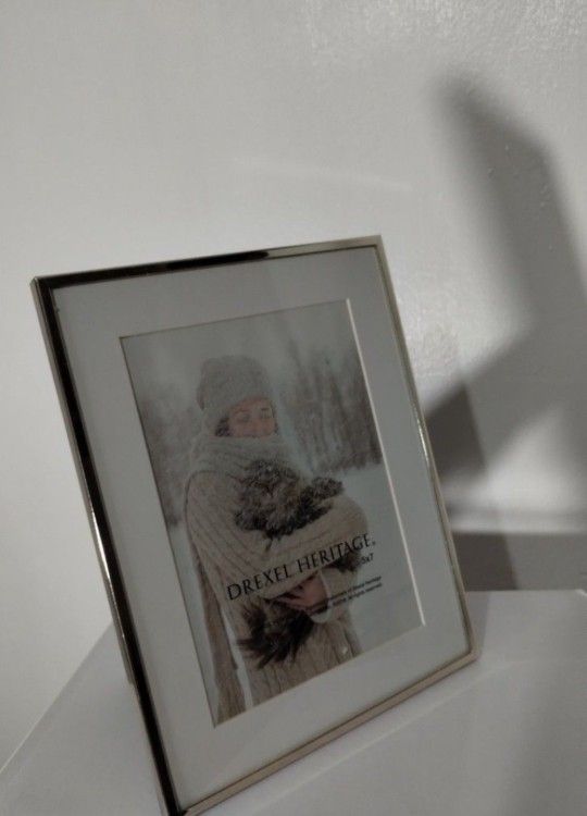 DREXEL HERITAGE  PHOTO FRAME 9"×7"