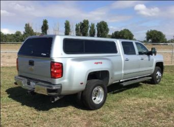 LEER 100XR Truck Cap, Fits 2014-18 Silverado/Sierra 2500/3500 Dually LB 8 Ft Bed
