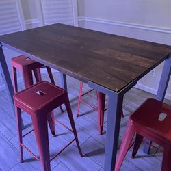 Pub Dinning Table with Stools (4)