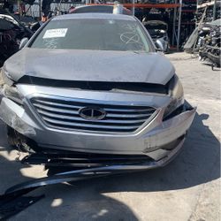 2015 Hyundai Sonata For Parts 