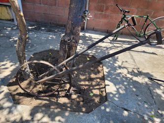 Garden cultivator ( Vintage)