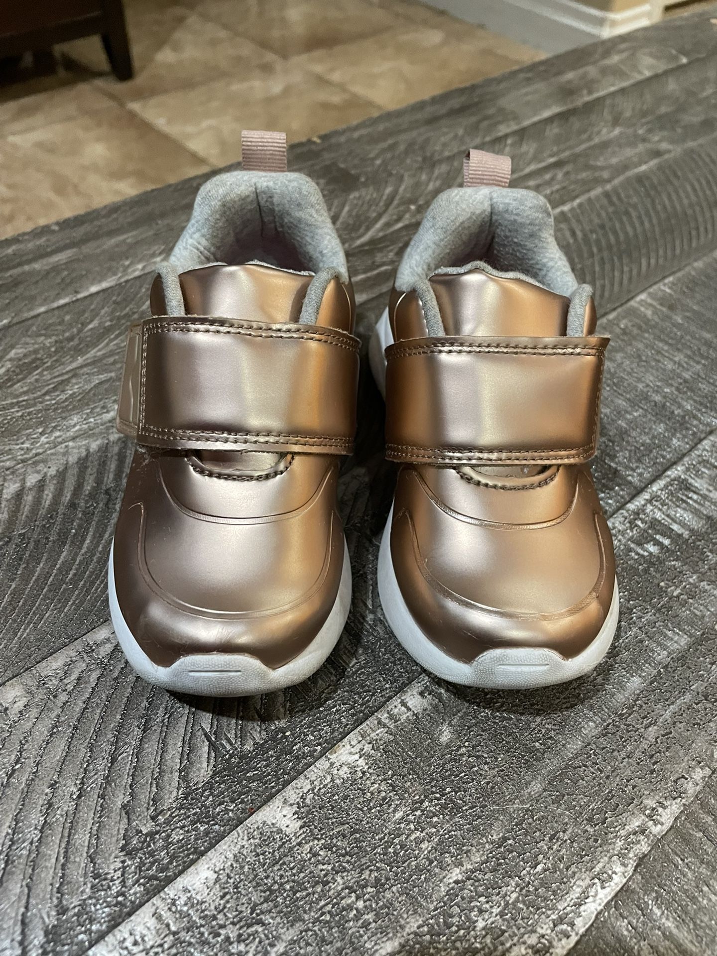Cat & Jack Rose Gold Toddler Girl Shoes for Sale in City Of Industry, CA -  OfferUp