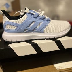 Adidas Ultimashow Women’s Size 10 - New