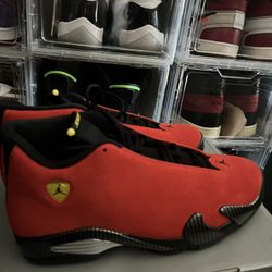 Jordan 14. Ferrari 
