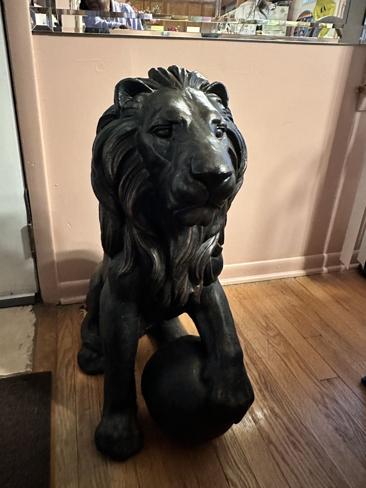 Featuring a king of the jungle lion with ball motif, our 29in. outdoor synthetic garden decoration is the perfect ornament to beautify any garden (gre