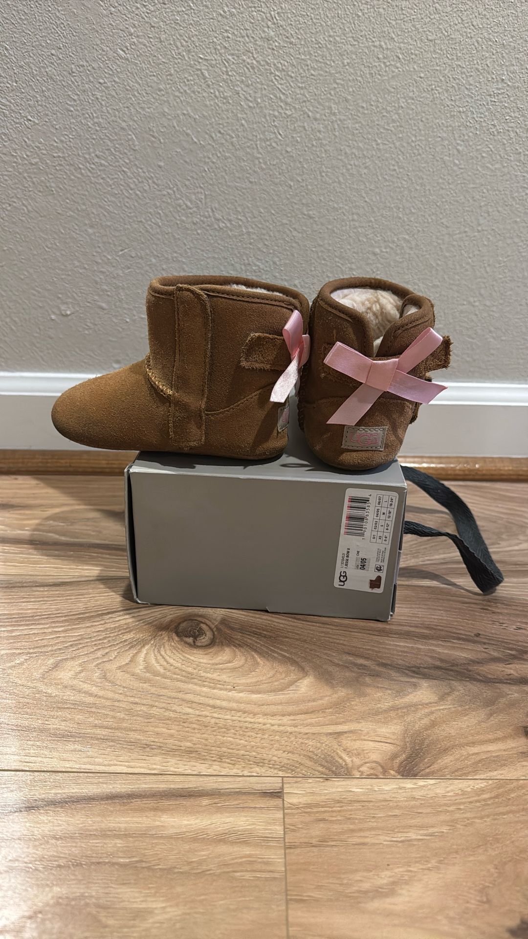UGG Jesse Bow Boots Toddler 4/5