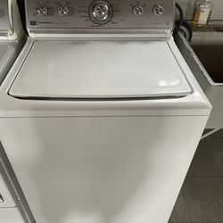 Washer And Dryer/Lavadora Y Secadora