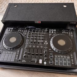 Pioneer DDJ-FLX10 4-Deck DJ Controller and Headliner Flight Case with Laptop Platform