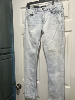 Men’s XL Shirts, And Pants Lot