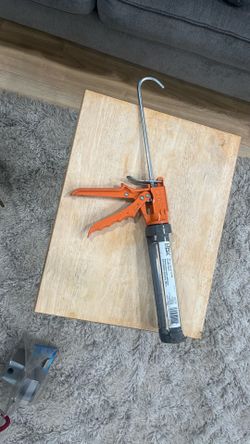 10 oz HDX heavy duty caulking gun