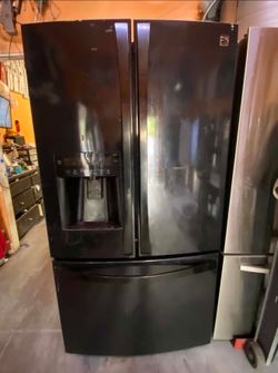 REFRIGERATOR BLACK KENMORE - 3 DOORS
