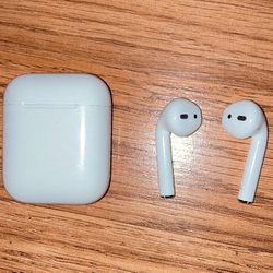 Airpods Generation 2(willing to trade) 