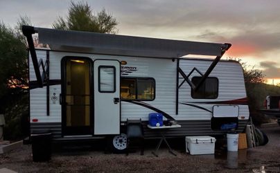 Lightweight Travel Trailer with Solar, Upgrades!