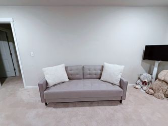 Grey couch  (free  delivery within20 miles from Puyallup)
