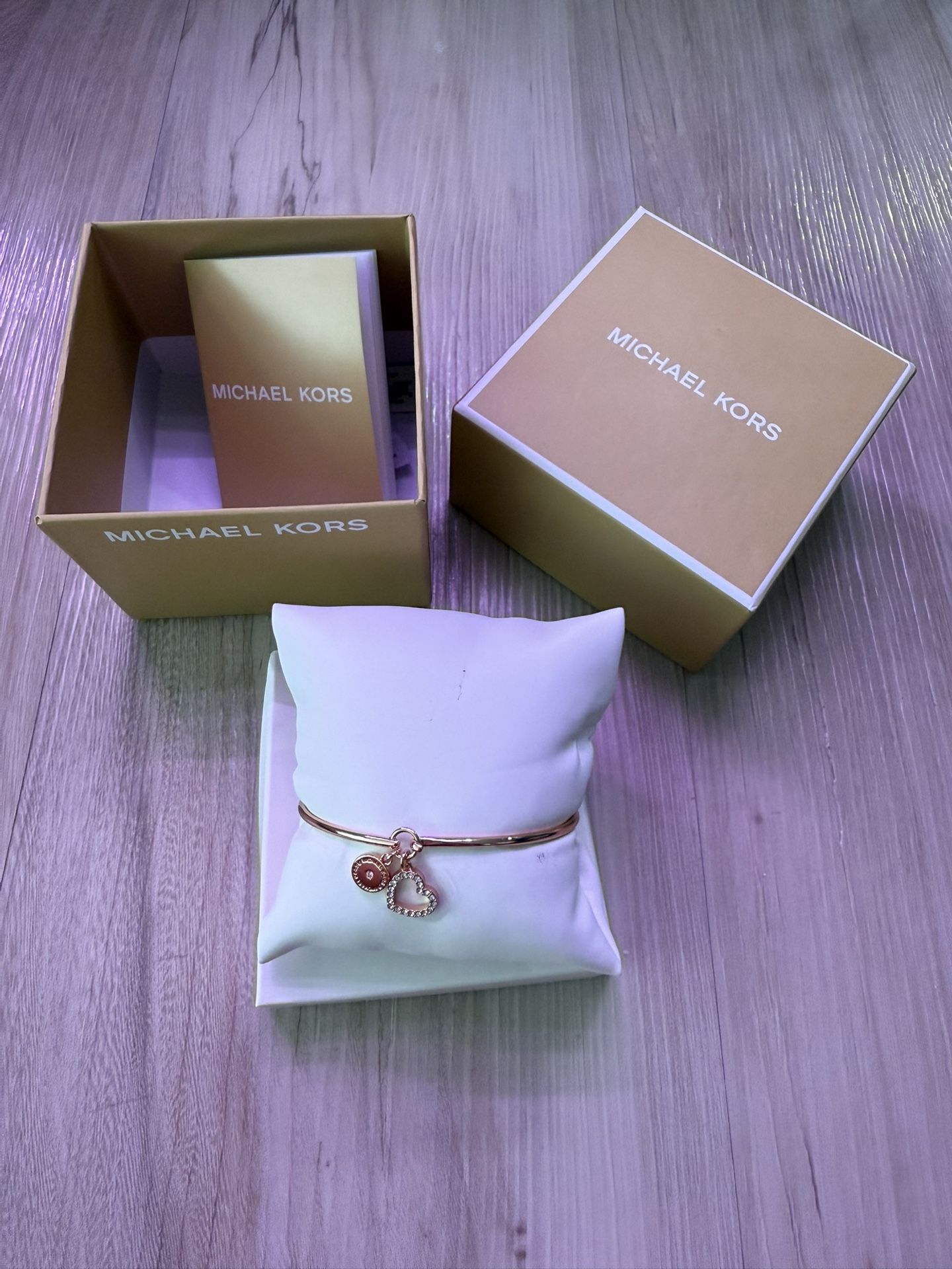 michael kors bangle