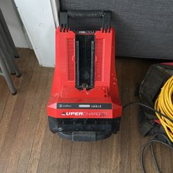 Milwaukee Battery Charger