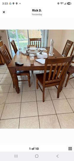 FREE TABLE!! HAS TO GO TODAY.