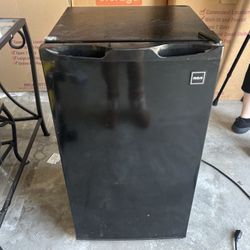 RCA mini fridge with top freezer