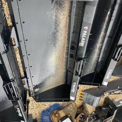 Heavy Duty Skid Steer Bucket