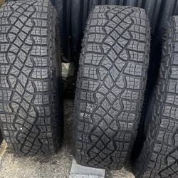 275/65R18 GOODYEAR WRANGLER ALL SEASON TIRES