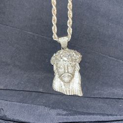 Jesus Head Pendent And Chain 