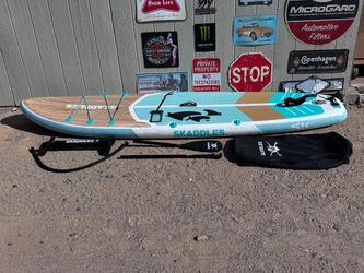 Skaddles 10’6 paddle board