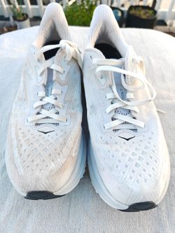 Hoka Clifton 9 size 10.5 mens US
