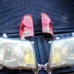 05-11 Tacoma Headlight And Tail light Assembly