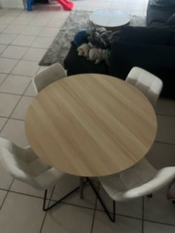 Dining table 4 leather chairs