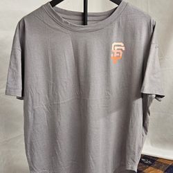 Woman's Majestic San Francisco Giants T-Shirt  Size Medium Gray