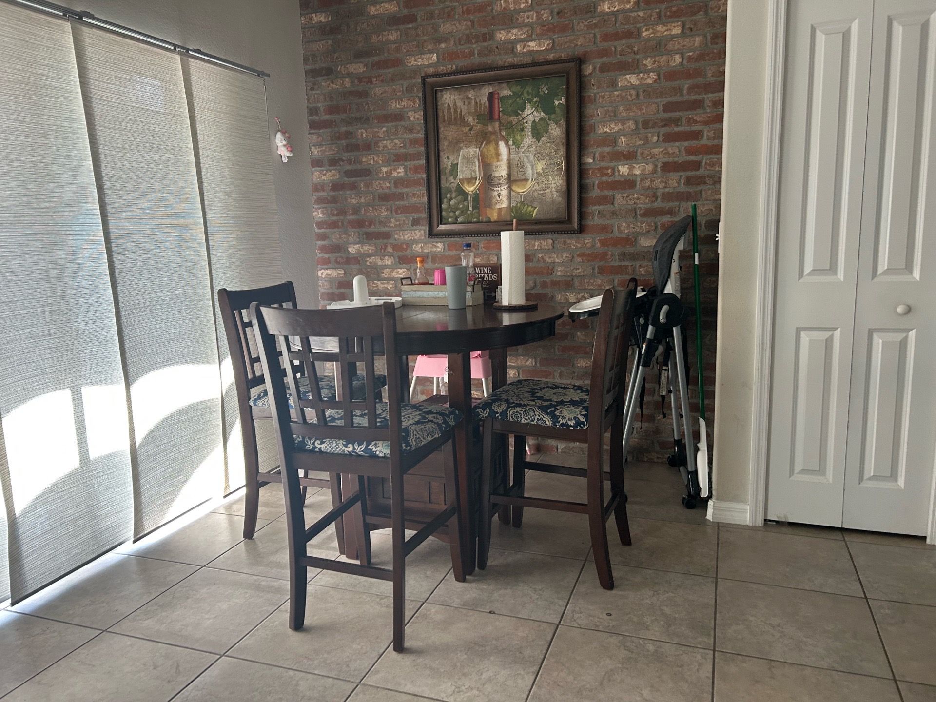 Dinner table 4chairs