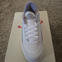 Jordan 2/3 Retro White Cement