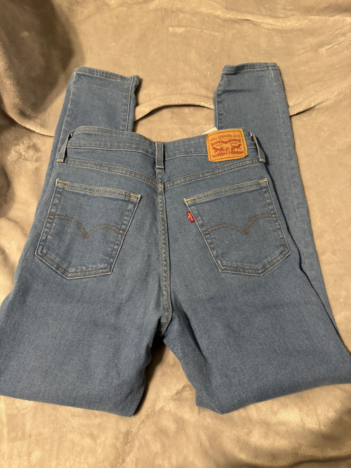high rise levis jeans 