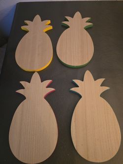 Brand New Pineapple Cutting/Serving Boards