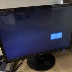 LG Flatron 22” Monitor – Model L227WTS