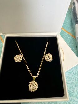 Beautiful set 18k filled gold