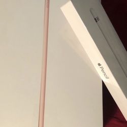 New Apple iPad 10.2 Inch Gold Or Space Gray For Sale Or Trade For iPhone 11 Pro Max
