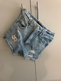 Women’s high waisted jeans short