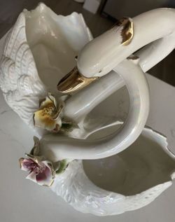 Swan Pearl B Gino Fragile