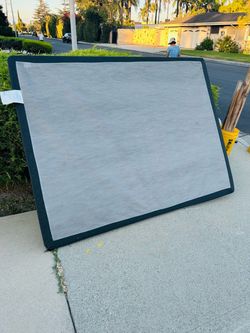 Free Matress box spring