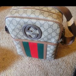 Gucci Bag Messenger Read Description Before Buying Bag $ 1  5  0