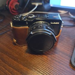 Panasonic LX100 2 Camera 