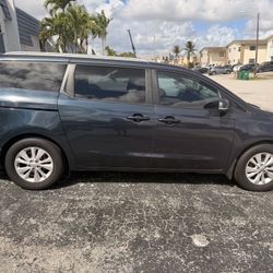 2015 KIA Sedona