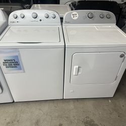 Whirlpool Washer And Gas Dryer 