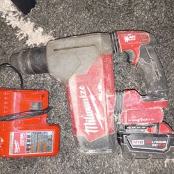 Milwaukee Fuel M18 Sds Plus Rotary Hammer With 5.0 Battery And Charger Asking 200$ 