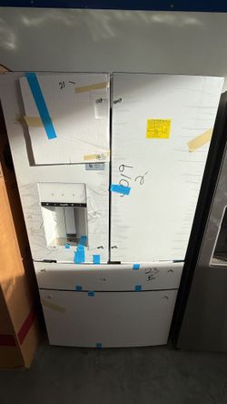 New Cafe  Refrigerator White Matte And Gold Beautiful 