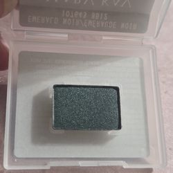 Mary Kay Emerald Noir Mineral Eyeshadow DISCONTINUED
