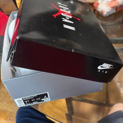 Air Jordan 11 Retro Blue Legend 