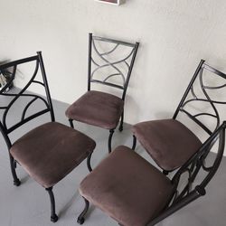 4 Dining Chairs Perfect Condition
