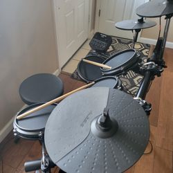Alesis Electric Drum Set